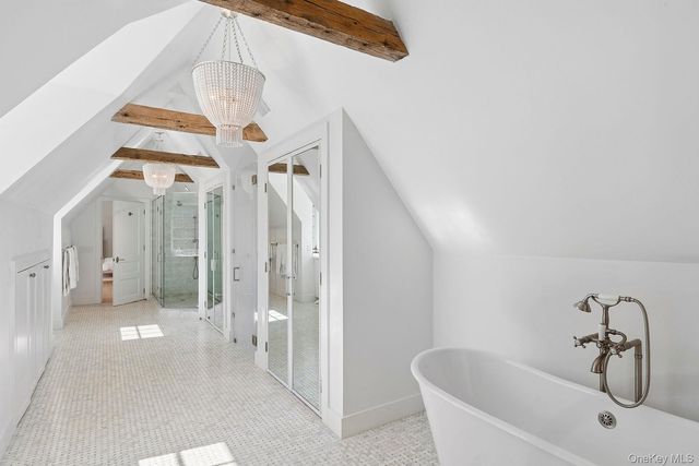 123 Abrahams Path, East Hampton, NY 11937