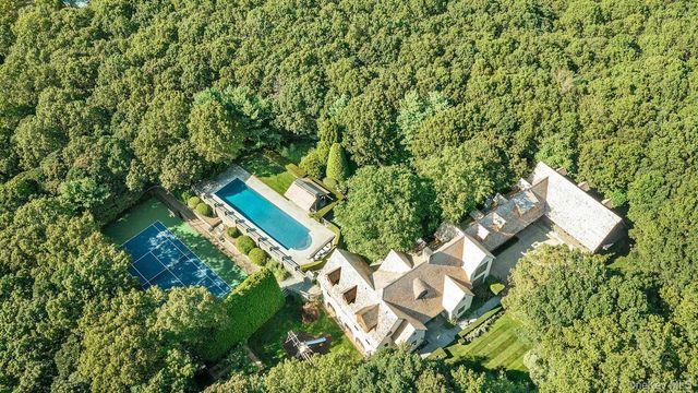 123 Abrahams Path, East Hampton, NY 11937