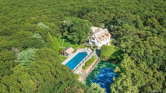 123 Abrahams Path, East Hampton, NY 11937