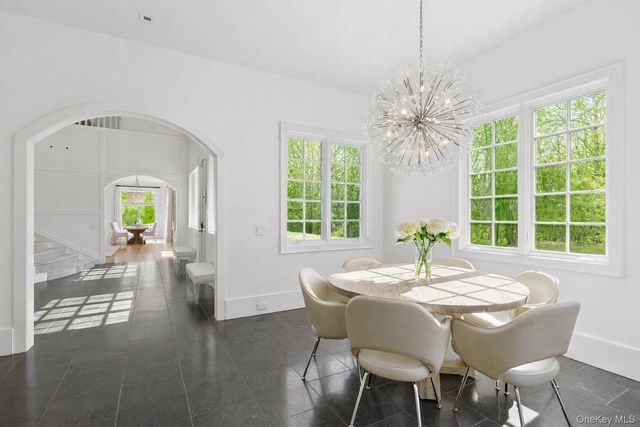 123 Abrahams Path, East Hampton, NY 11937