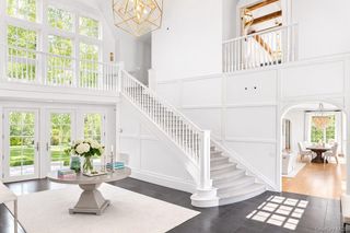 123 Abrahams Path, East Hampton, NY 11937