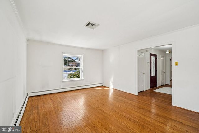 241 MORELAND RD, Huntingdon Valley, PA 19006