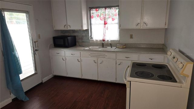 315 SHORE ROAD, Nokomis, FL 34275