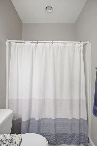 1702 Gordon Ln, Lawrenceburg, TN 38464