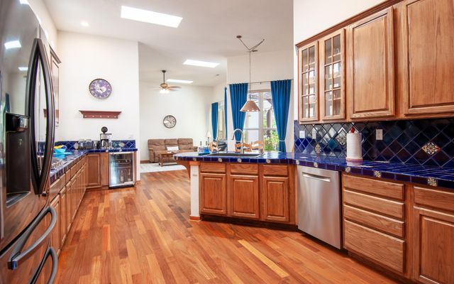6212 Buffalo Hills Drive NE, Albuquerque, NM 87111