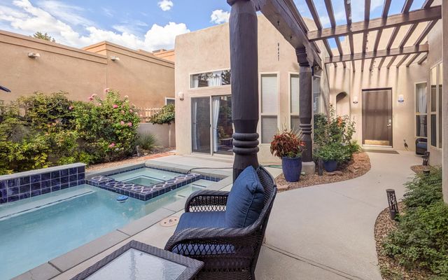 6212 Buffalo Hills Drive NE, Albuquerque, NM 87111