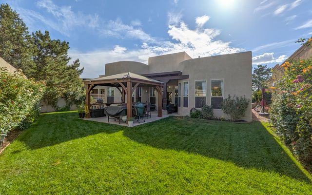 6212 Buffalo Hills Drive NE, Albuquerque, NM 87111