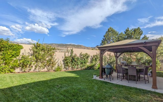 6212 Buffalo Hills Drive NE, Albuquerque, NM 87111