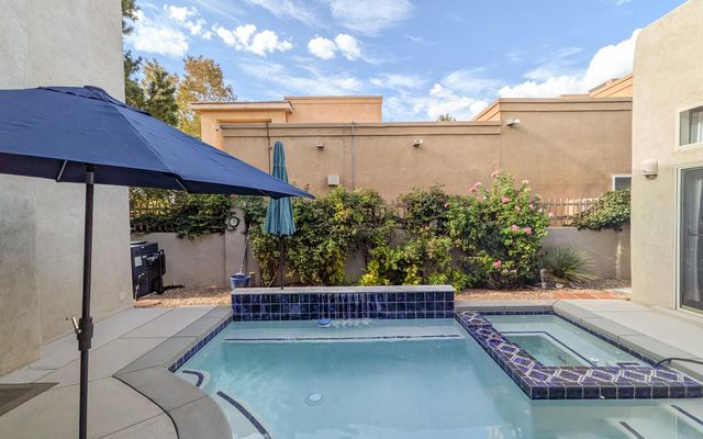 6212 Buffalo Hills Drive NE, Albuquerque, NM 87111