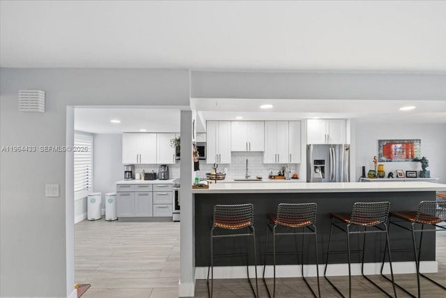 958 Mockingbird Ln 514, Plantation, FL 33324