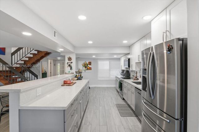 958 Mockingbird Ln 514, Plantation, FL 33324