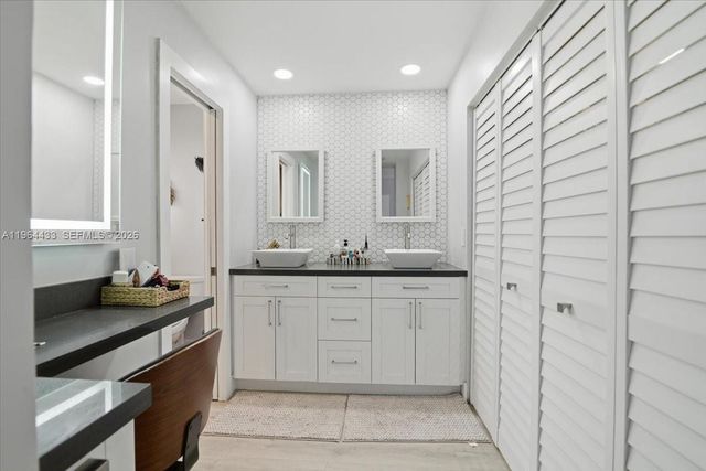 958 Mockingbird Ln 514, Plantation, FL 33324