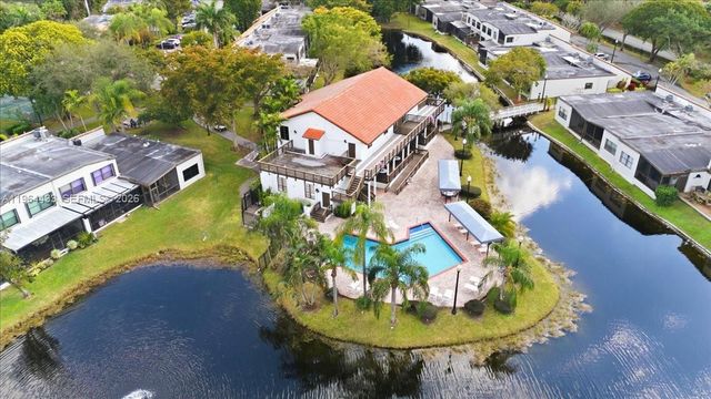 958 Mockingbird Ln 514, Plantation, FL 33324