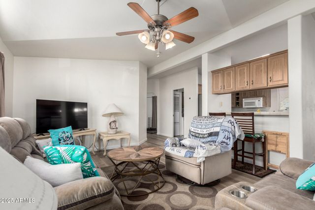 150 S WINDSOR -- 127, Mesa, AZ 85204