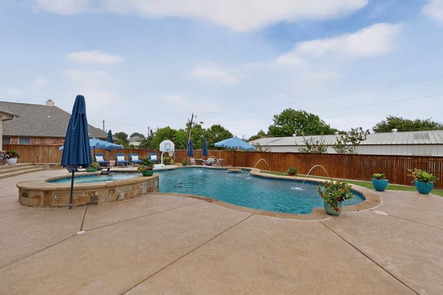 11320 Kenny Drive, Fort Worth, TX 76244