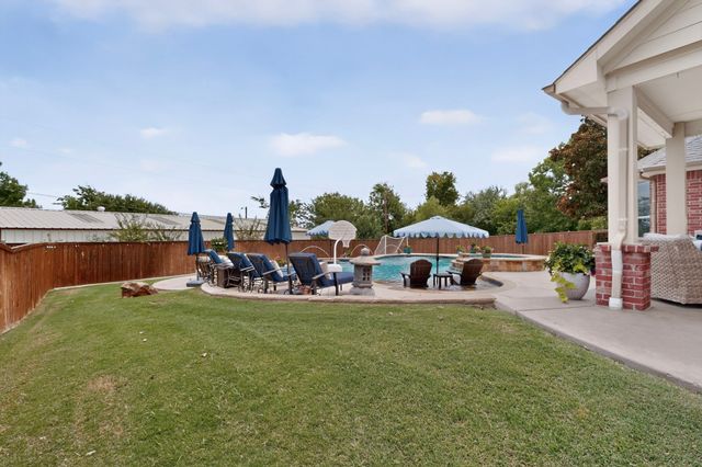 11320 Kenny Drive, Fort Worth, TX 76244