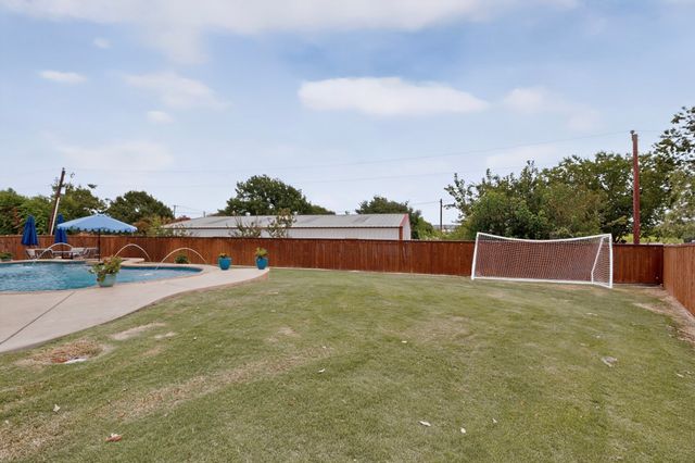 11320 Kenny Drive, Fort Worth, TX 76244