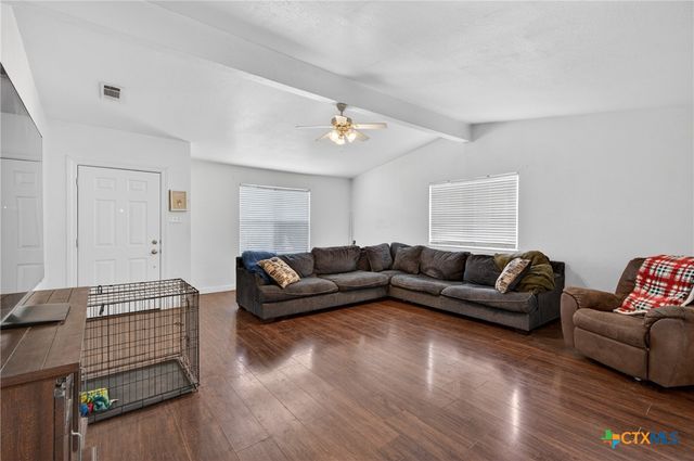 115 W Hogan Drive, Copperas Cove, TX 76522