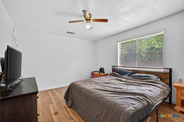 115 W Hogan Drive, Copperas Cove, TX 76522