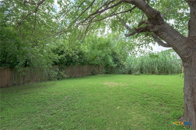 115 W Hogan Drive, Copperas Cove, TX 76522