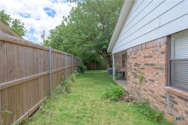 115 W Hogan Drive, Copperas Cove, TX 76522