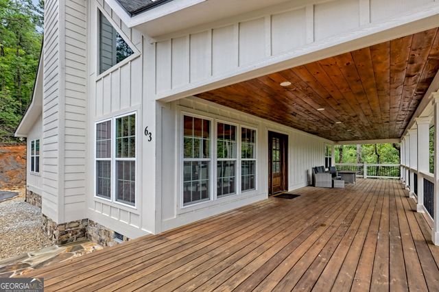 63 Redwood Lane, Tiger, GA 30576