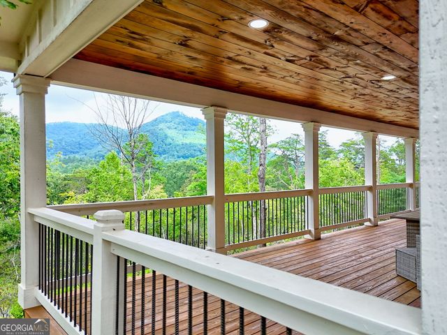 63 Redwood Lane, Tiger, GA 30576