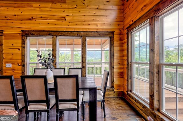 63 Redwood Lane, Tiger, GA 30576