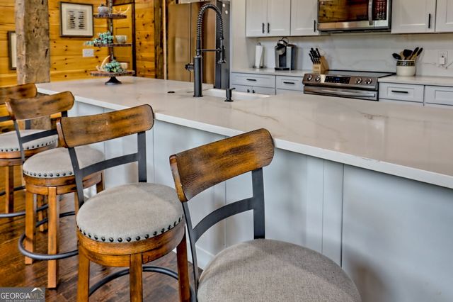 63 Redwood Lane, Tiger, GA 30576