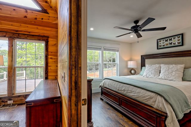 63 Redwood Lane, Tiger, GA 30576