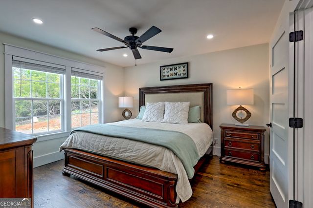 63 Redwood Lane, Tiger, GA 30576