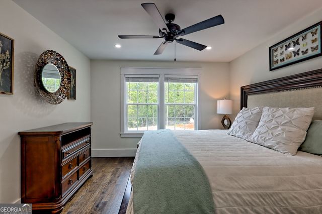 63 Redwood Lane, Tiger, GA 30576