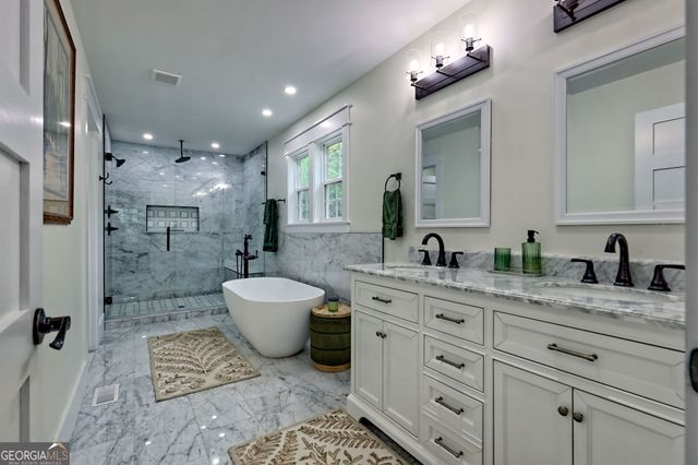 63 Redwood Lane, Tiger, GA 30576