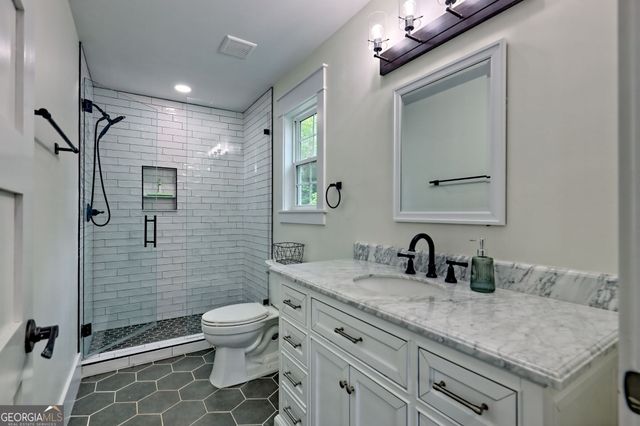 63 Redwood Lane, Tiger, GA 30576