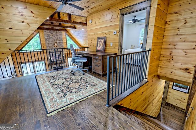 63 Redwood Lane, Tiger, GA 30576