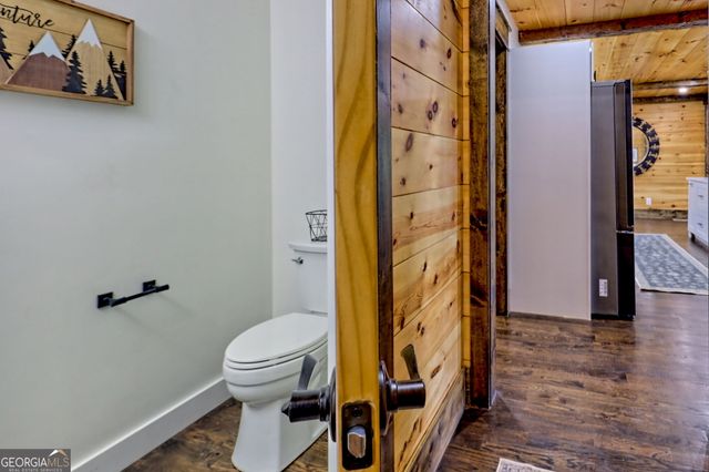 63 Redwood Lane, Tiger, GA 30576