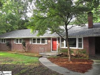 106 Woodview Drive, Laurens, SC 29360