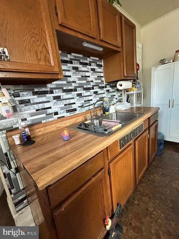 423 SPRING ST, Reading, PA 19601