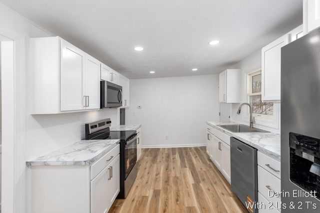 2110 Worden Street, Lansing, MI 48910