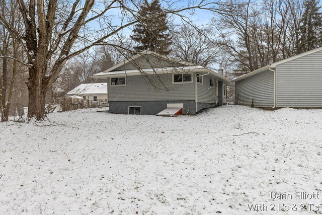 2110 Worden Street, Lansing, MI 48910