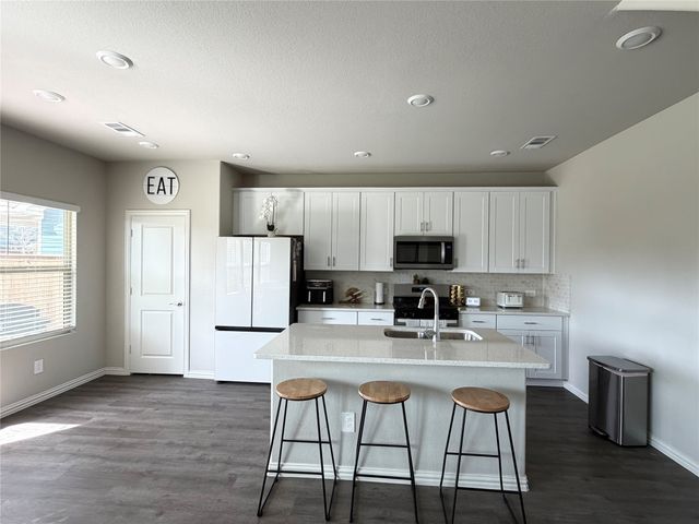 4001 Monticello Drive, Farmersville, TX 75442