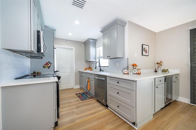 4522 FETROW DRIVE, Orlando, FL 32812