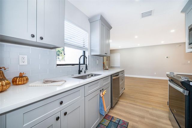 4522 FETROW DRIVE, Orlando, FL 32812