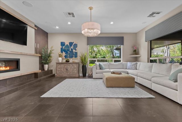 2985 American River Lane, Las Vegas, NV 89135
