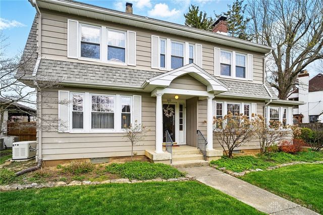 110 S Broadmoor Boulevard, Springfield, OH 45504