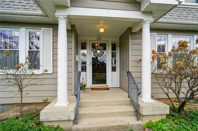 110 S Broadmoor Boulevard, Springfield, OH 45504