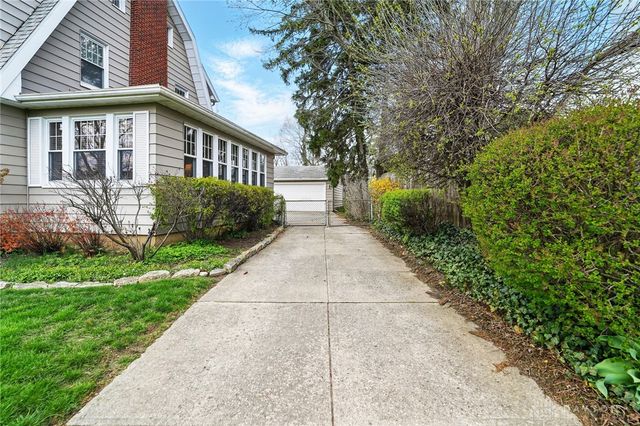 110 S Broadmoor Boulevard, Springfield, OH 45504