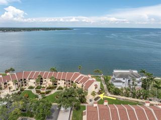 7540 SUNSHINE SKYWAY LANE S P10, St Petersburg, FL 33711