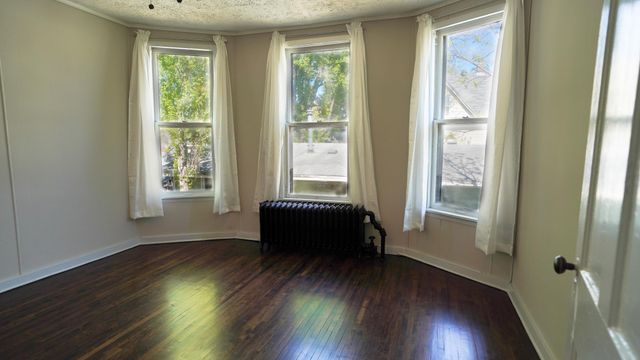 63 Lawson Avenue W, Saint Paul, MN 55117