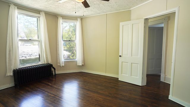 63 Lawson Avenue W, Saint Paul, MN 55117